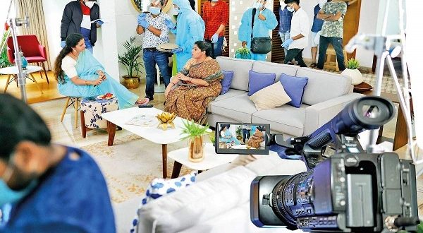 Shooting resumes in the shadow of Covid-19, fear of Bachchan family becoming infected