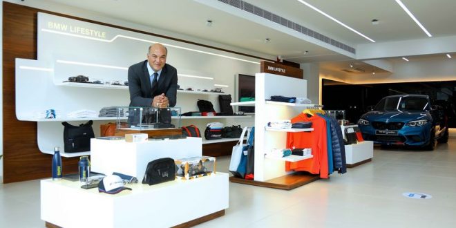 BMW Launches First Urban Retail Store