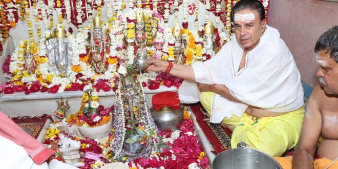 Parliamentary Affairs Minister offered prayers at Mandalnath Mahadevji Temple located in Jodhpur district.