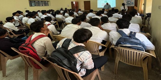 R.R College students made an industrial visit to a mustard oil manufacturing company